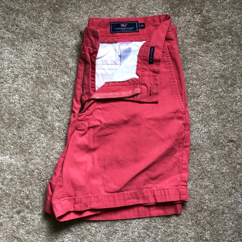 Vineyard Vines breaker shorts